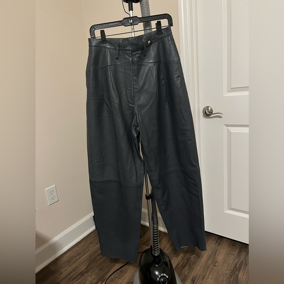 Leather pants Remain with tags dark blue size US 8